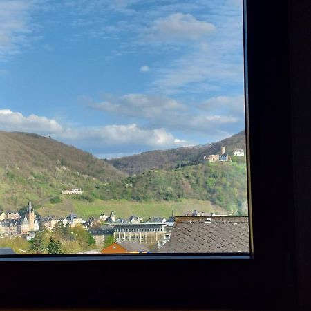 Dachgeschosswohnung Mit Burgblick In Kues 贝恩卡斯特尔-屈斯 外观 照片