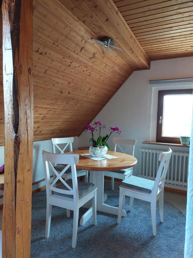 Dachgeschosswohnung Mit Burgblick In Kues 贝恩卡斯特尔-屈斯 外观 照片