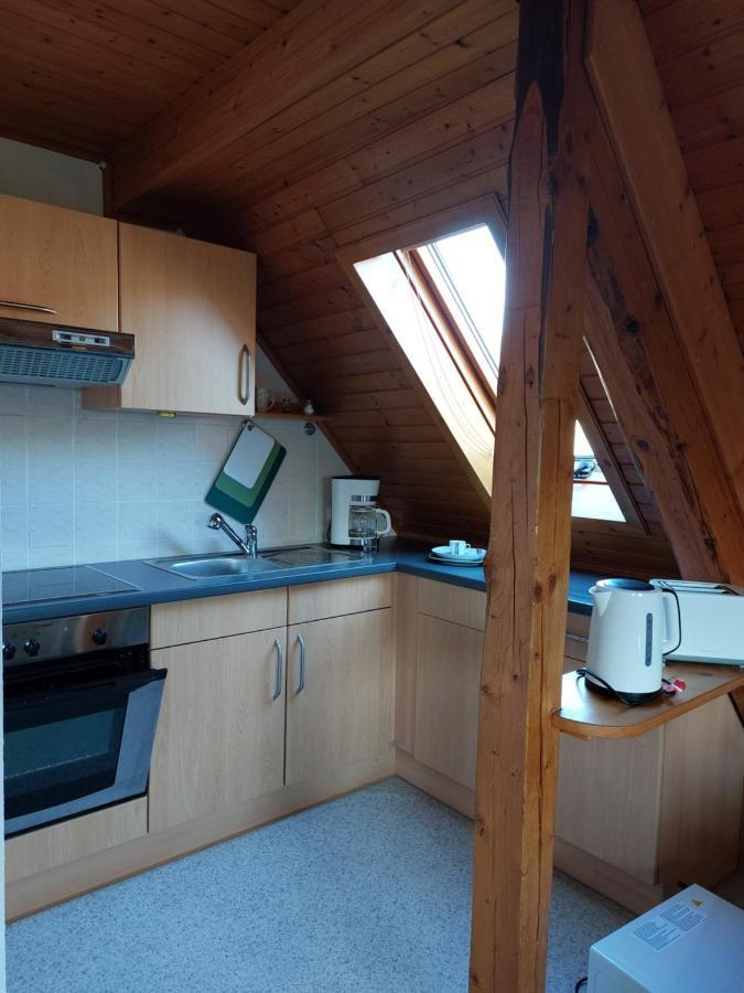 Dachgeschosswohnung Mit Burgblick In Kues 贝恩卡斯特尔-屈斯 外观 照片