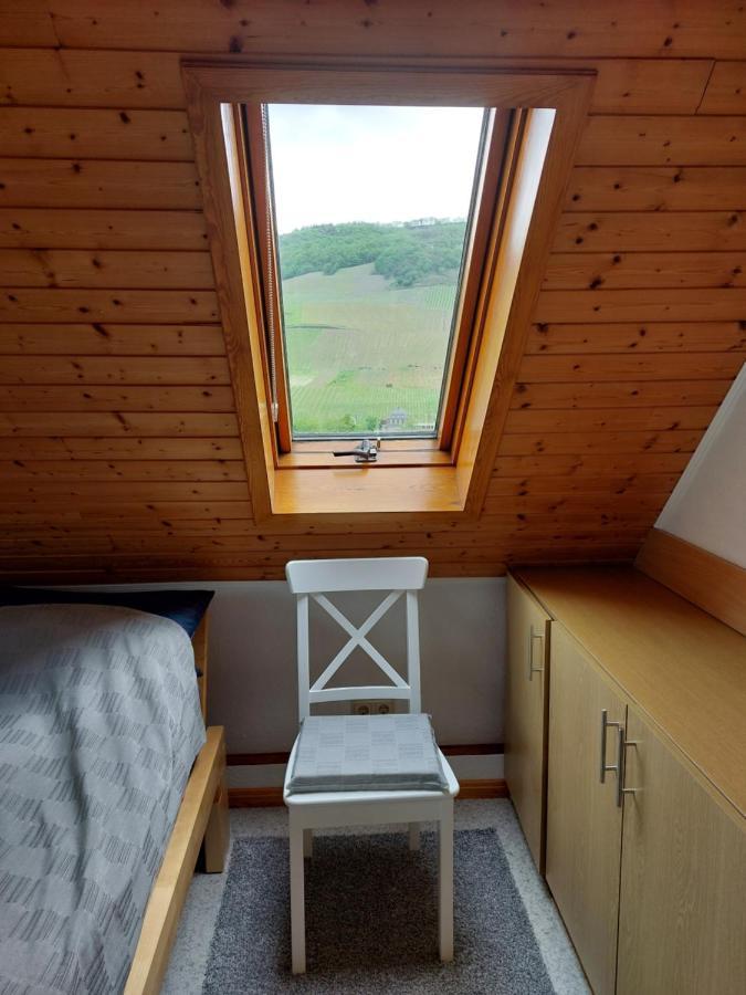 Dachgeschosswohnung Mit Burgblick In Kues 贝恩卡斯特尔-屈斯 外观 照片